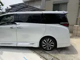 2025 Toyota Alphard Hybrid Hybrid 2.5 Executive Lounge White Van for sale, Japanese used car export - photo 69 of 70 | GULJI TRADERS