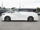 2025 Toyota Alphard Hybrid Executive Lounge 4WD ★ Modellista Aero ★ Cold Weather Package Pearl Van for sale, Japanese used car export - photo 12 of 80 | GULJI TRADERS