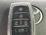 2025 Toyota Alphard Hybrid Hybrid Z Pearl Van for sale, Japanese used car export - photo 28 of 30 | GULJI TRADERS