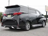 2025 Toyota Alphard Hybrid Z 4WD ★ Independent left and right moonroof Black Van for sale, Japanese used car export - photo 7 of 80 | GULJI TRADERS
