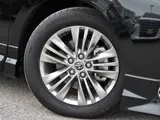 2025 Toyota Alphard Hybrid Z 4WD ★ Independent left and right moonroof Black Van for sale, Japanese used car export - photo 26 of 80 | GULJI TRADERS