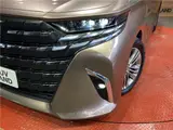 2025 Toyota Alphard Hybrid Hybrid Z Gold Van for sale, Japanese used car export - photo 9 of 30 | GULJI TRADERS