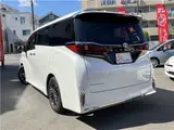 2025 Toyota Alphard Hybrid Executive Lounge Cold Climate Specification Pearl Van for sale, Japanese used car export - photo 2 of 34 | GULJI TRADERS
