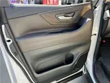 2025 Toyota Alphard Hybrid Executive Lounge Cold Climate Specification Pearl Van for sale, Japanese used car export - photo 28 of 34 | GULJI TRADERS