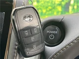 2025 Toyota Alphard Hybrid Hybrid X Van for sale, Japanese used car export - photo 19 of 30 | GULJI TRADERS