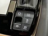 2025 Toyota Alphard Hybrid Z ( Hybrid ) Van for sale, Japanese used car export - photo 21 of 27 | GULJI TRADERS