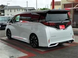 2025 Toyota Alphard Hybrid Lounge Van for sale, Japanese used car export - photo 8 of 65 | GULJI TRADERS