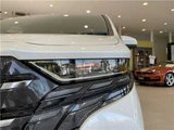 2025 Toyota Alphard Hybrid Lounge Van for sale, Japanese used car export - photo 14 of 73 | GULJI TRADERS