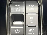 2025 Toyota Alphard Hybrid Hybrid Z Van for sale, Japanese used car export - photo 27 of 30 | GULJI TRADERS