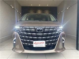 2025 Toyota Alphard Hybrid Lounge Van for sale, Japanese used car export - photo 5 of 40 | GULJI TRADERS