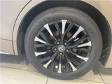 2025 Toyota Alphard Hybrid Lounge Van for sale, Japanese used car export - photo 37 of 40 | GULJI TRADERS