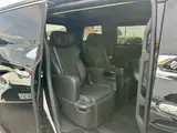 2025 Toyota Alphard Hybrid 2.5 Z 7 people Black Van for sale, Japanese used car export - photo 12 of 25 | GULJI TRADERS