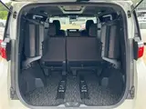 2025 Toyota Alphard Hybrid 2.5HV x 8 people Pure 18AW White Van for sale, Japanese used car export - photo 9 of 30 | GULJI TRADERS