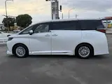 2025 Toyota Alphard Hybrid 2.5 x 8 people Pearl Van for sale, Japanese used car export - photo 9 of 30 | GULJI TRADERS