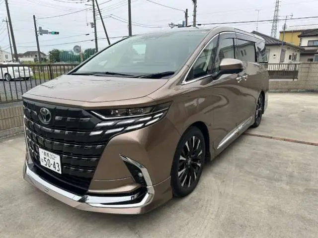 2025 Toyota Alphard Hybrid Executive Lounge - photo 1 2025 Toyota Alphard Hybrid Executive Lounge Gold Van for sale, Japanese used car export - photo 1 of 21 | GULJI TRADERS