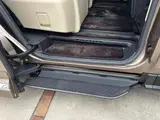 2025 Toyota Alphard Hybrid Executive Lounge Gold Van for sale, Japanese used car export - photo 13 of 21 | GULJI TRADERS