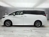 2025 Toyota Alphard Hybrid Z Pearl Van for sale, Japanese used car export - photo 5 of 16 | GULJI TRADERS