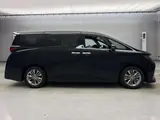 2025 Toyota Alphard Hybrid Z Van for sale, Japanese used car export - photo 6 of 16 | GULJI TRADERS