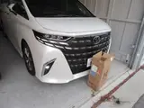 2025 Toyota Alphard Hybrid 2.5 Z 7 people Pearl Van for sale, Japanese used car export - photo 2 of 10 | GULJI TRADERS