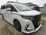 2025 Toyota Alphard Hybrid 4WD Hybrid Z Pearl Van for sale, Japanese used car export - photo 5 of 19 | GULJI TRADERS