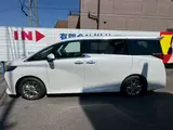 2026 Toyota Alphard Hybrid Hybrid 2.5 Z White Van for sale, Japanese used car export - photo 19 of 35 | GULJI TRADERS
