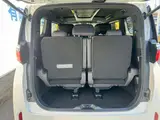2026 Toyota Alphard Hybrid Hybrid 2.5 Z White Van for sale, Japanese used car export - photo 26 of 35 | GULJI TRADERS