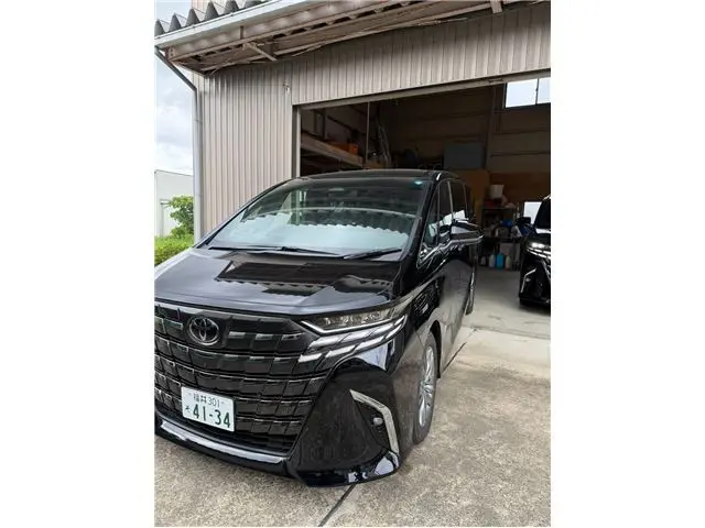 2026 Toyota Alphard Hybrid Z Black Van for sale, Japanese used car export | GULJI TRADERS
