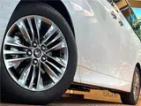 2026 Toyota Alphard Hybrid Hybrid G Pearl Van for sale, Japanese used car export - photo 19 of 30 | GULJI TRADERS