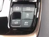 2026 Toyota Alphard Hybrid Z Universal Step Moonroof White Van for sale, Japanese used car export - photo 22 of 30 | GULJI TRADERS