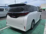 2026 Toyota Alphard Hybrid 2.5 Z 7 people Pearl Van for sale, Japanese used car export - photo 7 of 27 | GULJI TRADERS