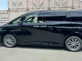 2026 Toyota Alphard Hybrid Hybrid 2.5 Z Black Van for sale, Japanese used car export - photo 13 of 50 | GULJI TRADERS