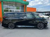 2026 Toyota Alphard Hybrid Spacious Lounge Black Van for sale, Japanese used car export - photo 10 of 50 | GULJI TRADERS