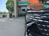 2026 Toyota Alphard Hybrid Spacious Lounge Black Van for sale, Japanese used car export - photo 15 of 50 | GULJI TRADERS