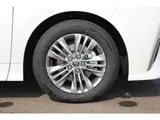 2026 Toyota Alphard Hybrid Hybrid 2.5 Z Pearl Van for sale, Japanese used car export - photo 12 of 20 | GULJI TRADERS