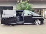 2026 Toyota Alphard Hybrid Hybrid 2.5 Z Black Van for sale, Japanese used car export - photo 5 of 16 | GULJI TRADERS