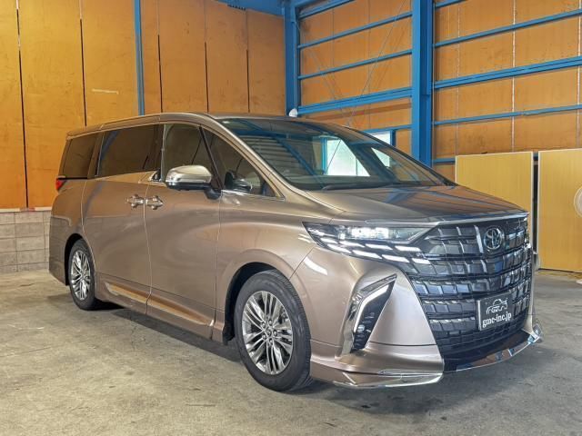 2026 Toyota Alphard Hybrid Z Van for sale, Japanese used car export - photo 1 of 9 | GULJI TRADERS