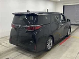 2026 Toyota Alphard Hybrid Hybrid Z 4WD Van for sale, Japanese used car export - photo 5 of 7 | GULJI TRADERS