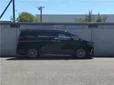 2025 Toyota Alphard Phev Spacious Lounge Black Van for sale, Japanese used car export - photo 4 of 7 | GULJI TRADERS