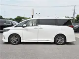 2025 Toyota Alphard Phev Executive Lounge 4WD ★ Modellista Aero Pearl Van for sale, Japanese used car export - photo 12 of 76 | GULJI TRADERS