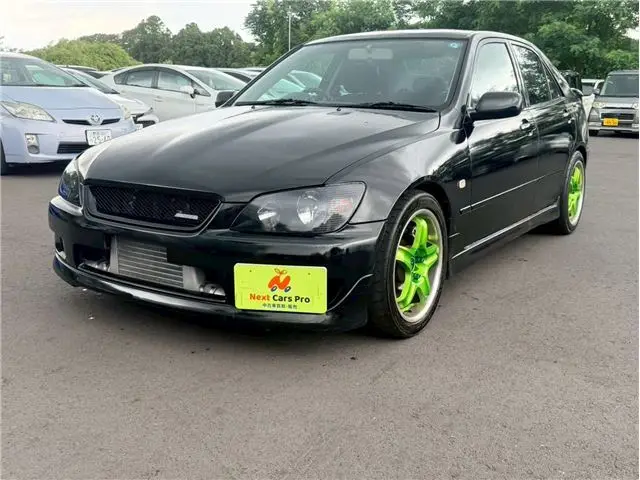 1999 Toyota Altezza TOMS280T Black Sedan for sale, Japanese used car export | GULJI TRADERS