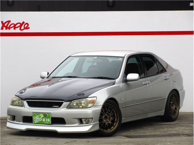 1999 Toyota Altezza RS200Z Edition - photo 1 1999 Toyota Altezza RS200Z Edition Silver Sedan for sale, Japanese used car export | GULJI TRADERS