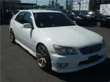 2000 Toyota Altezza AS200 White Sedan for sale, Japanese used car export - photo 8 of 68 | GULJI TRADERS