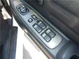 2000 Toyota Altezza AS200 White Sedan for sale, Japanese used car export - photo 51 of 68 | GULJI TRADERS
