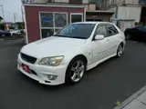 2000 Toyota Altezza 2.0 AS200 Z Edition Pearl Sedan for sale, Japanese used car export - photo 1 of 41 | GULJI TRADERS