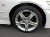 2000 Toyota Altezza 2.0 AS200 Z Edition Pearl Sedan for sale, Japanese used car export - photo 31 of 41 | GULJI TRADERS