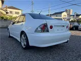 2001 Toyota Altezza RS200 Z Edition ★ 6-speed manual ★ Aero kit included ★ Timing belt replaced Pearl Sedan for sale, Japanese used car export - photo 5 of 48 | GULJI TRADERS
