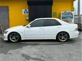2001 Toyota Altezza RS200Z Edition White Sedan for sale, Japanese used car export - photo 9 of 37 | GULJI TRADERS