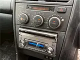 2001 Toyota Altezza RS200Z Edition White Sedan for sale, Japanese used car export - photo 17 of 37 | GULJI TRADERS
