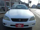 2001 Toyota Altezza 2.0 AS200 White Sedan for sale, Japanese used car export - photo 6 of 43 | GULJI TRADERS