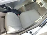 2001 Toyota Altezza 2.0 AS200 White Sedan for sale, Japanese used car export - photo 12 of 43 | GULJI TRADERS